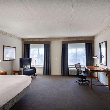 Hilton Garden Inn Уустер Екстериор снимка