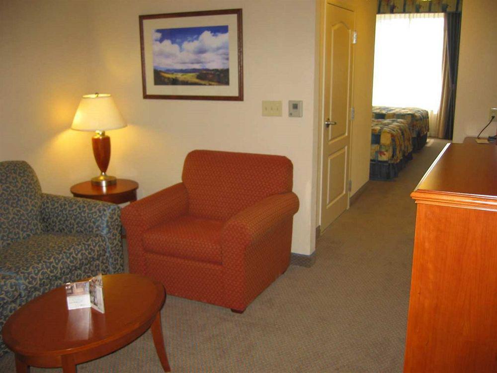 Hilton Garden Inn Уустер Стая снимка