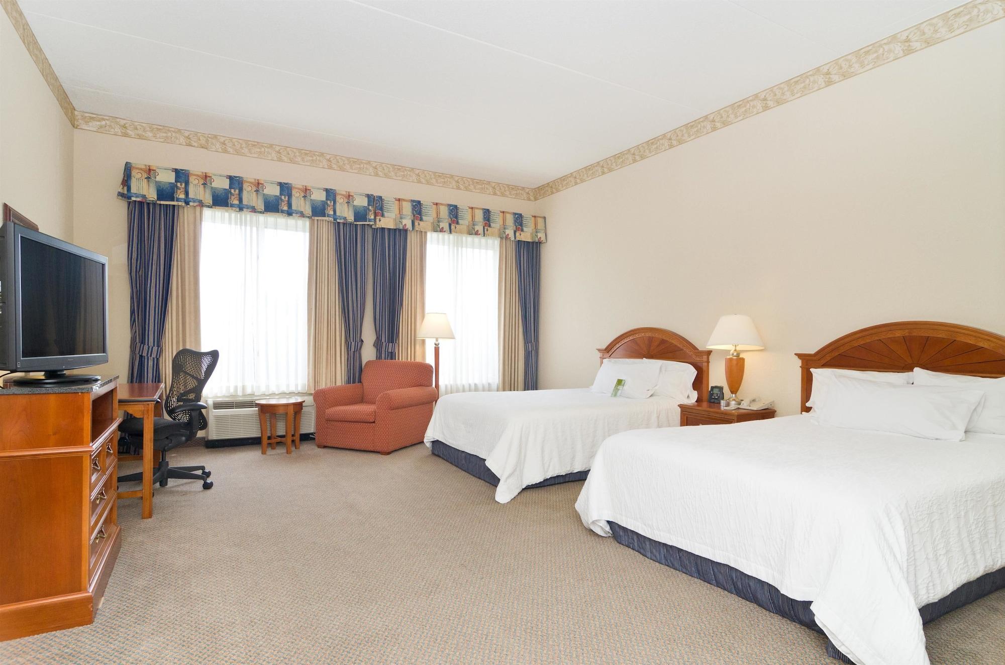 Hilton Garden Inn Уустер Екстериор снимка