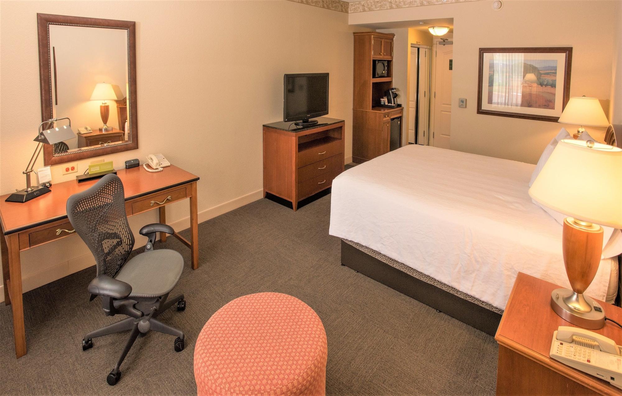 Hilton Garden Inn Уустер Екстериор снимка