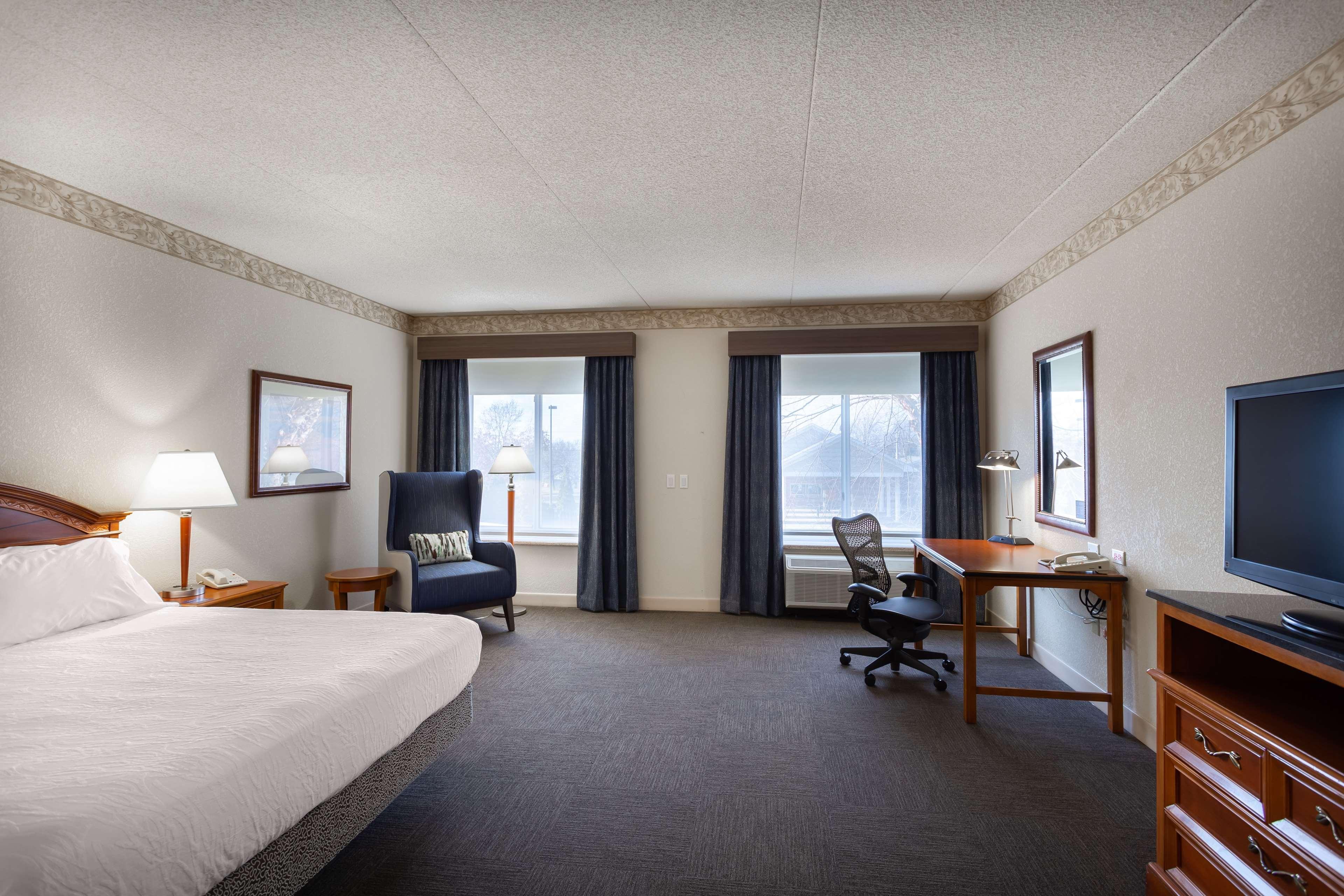 Hilton Garden Inn Уустер Екстериор снимка