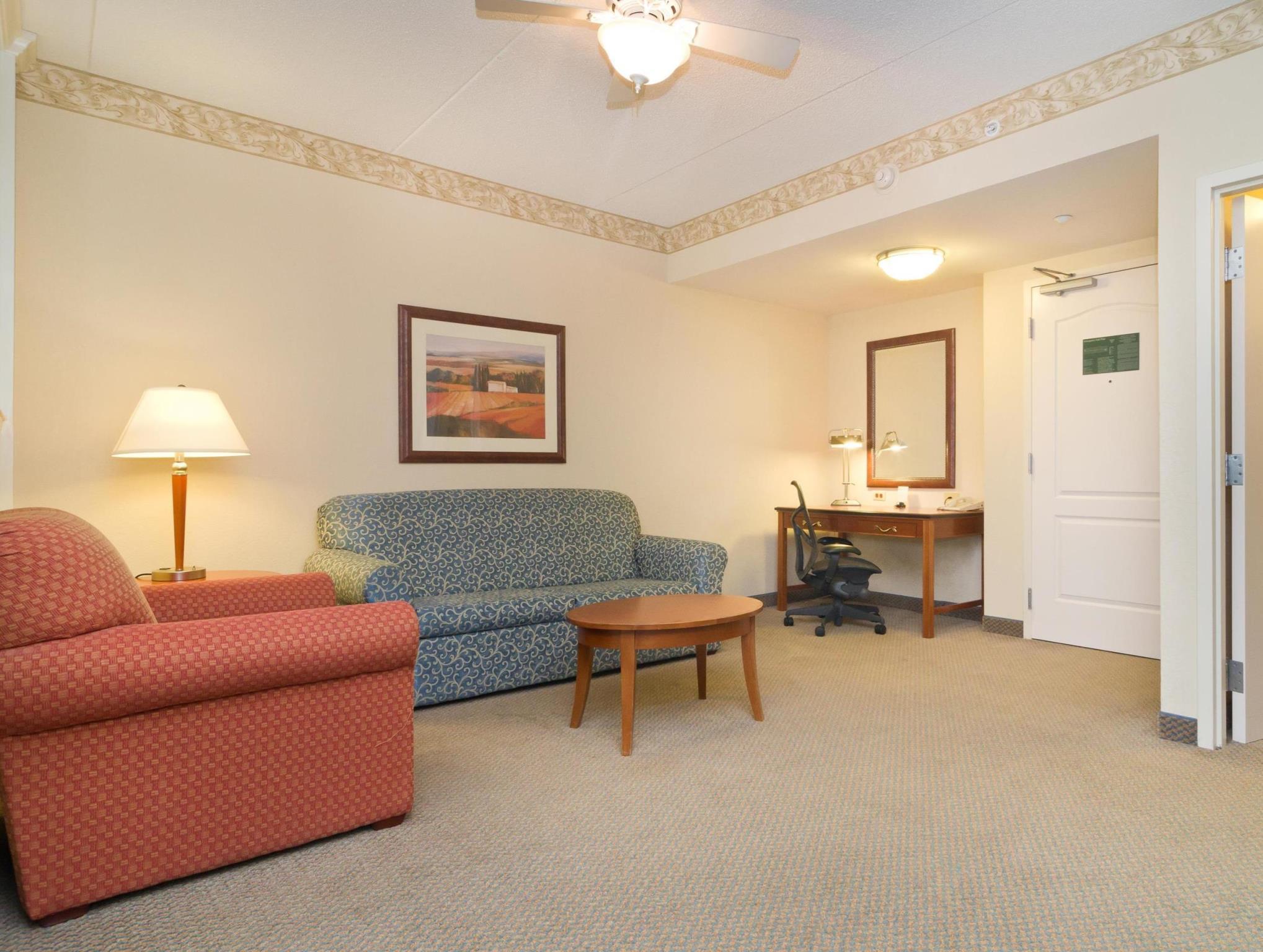Hilton Garden Inn Уустер Екстериор снимка